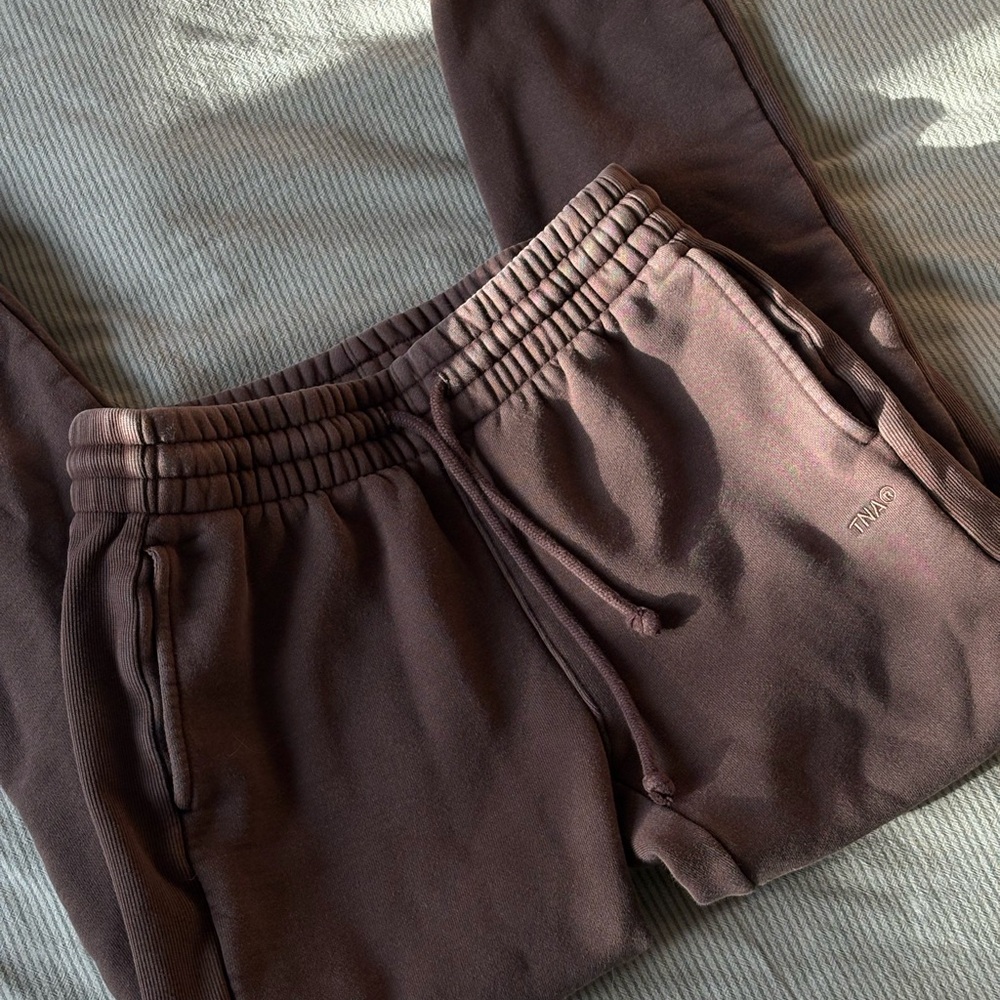 Aritzia Women’s Joggers